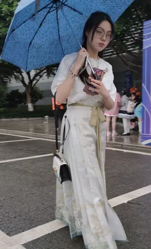 JQY-154精致高颜小姐姐汉服白内【1V】【1.22G】