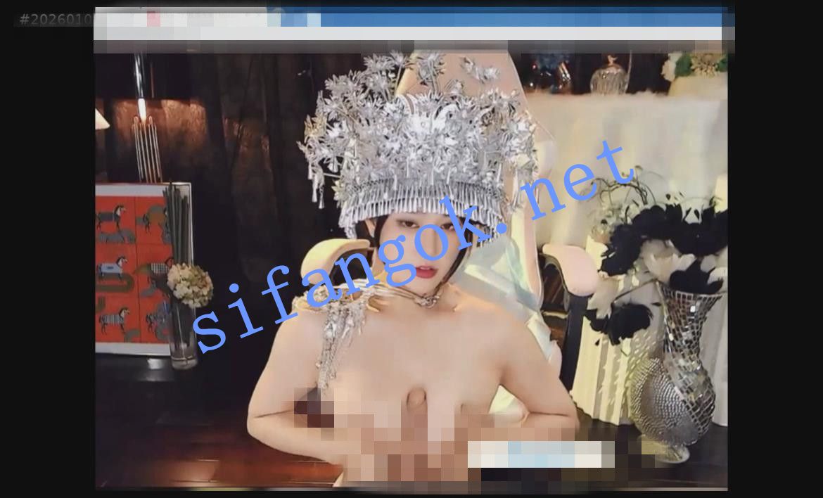 图片[7]深夜宿舍-仓鼠控的第二选择【无在线播放】【ST】❤️顶级美女Aurora_-77 200币苗族服装阳具喷水 开票大秀【1V】【2.11G】深夜宿舍-仓鼠控的第二选择