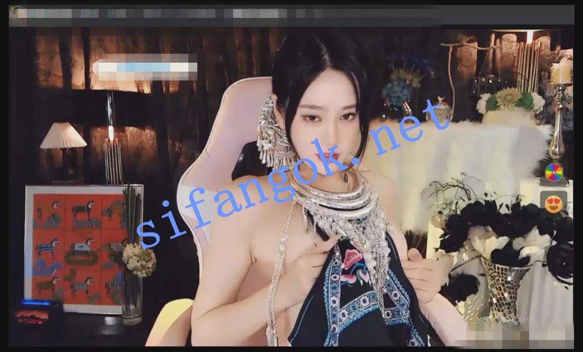 图片[1]深夜宿舍-仓鼠控的第二选择【无在线播放】【ST】❤️顶级美女Aurora_-77 200币苗族服装阳具喷水 开票大秀【1V】【2.11G】深夜宿舍-仓鼠控的第二选择