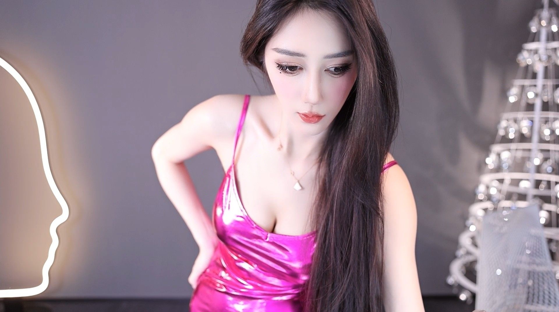 【无在线播放】‼️虎牙 车老板 最新内衣大长腿诱惑定制！无水印收藏版【1V】【808M】深夜宿舍-仓鼠控的第二选择